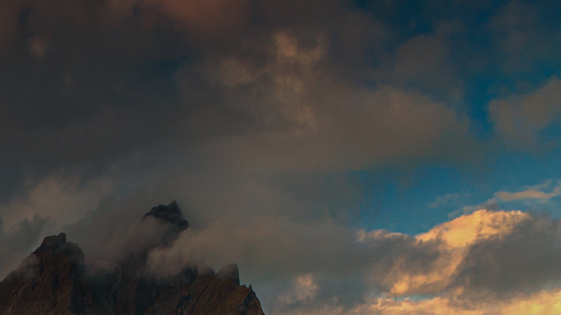 Aura Wallpaper - Iceland (Full HD)
